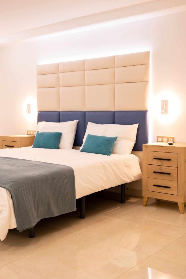Luxury Apartments Sabi Waikiki Con Garaje Коральео Экстерьер фото